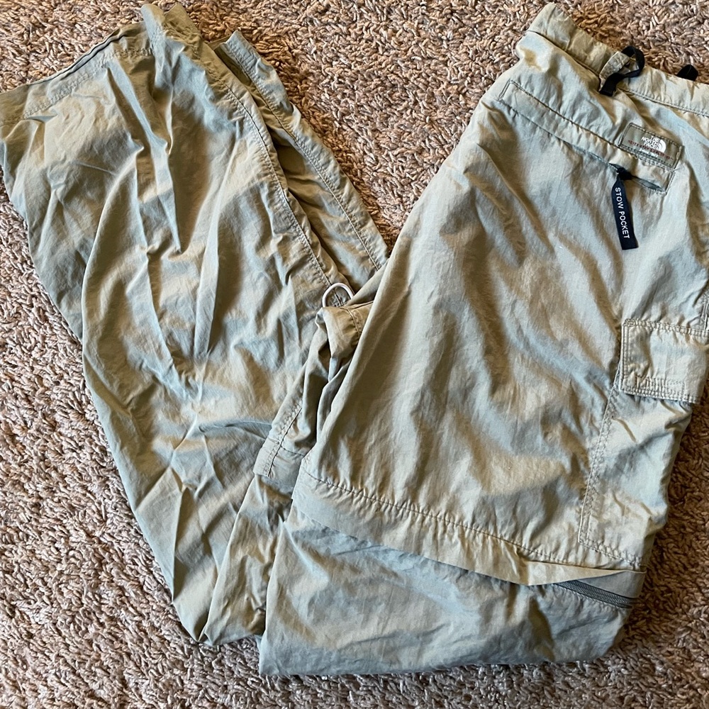 The North Face size S Cargo Outdoor Pants